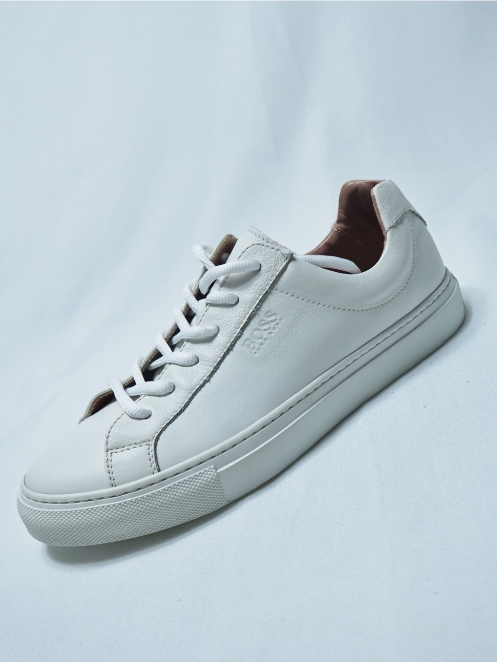 Hugo Boss White Leather Low-Top Sneakers with Brown Interior Women’s US 7.5-8